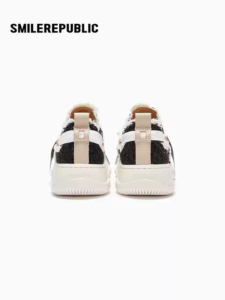 SMILEREPUBLIC | Obsidian Low-Top Chuck Smile Canvas Shoes