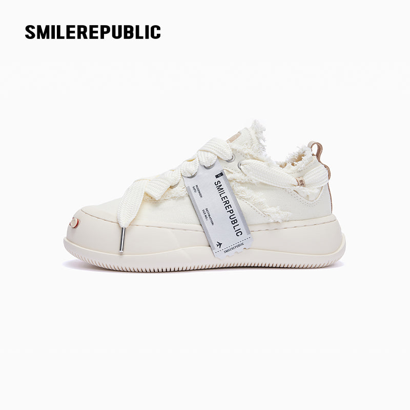 SMILEREPUBLIC | White low-top Chuck Smile Canvas Shoes