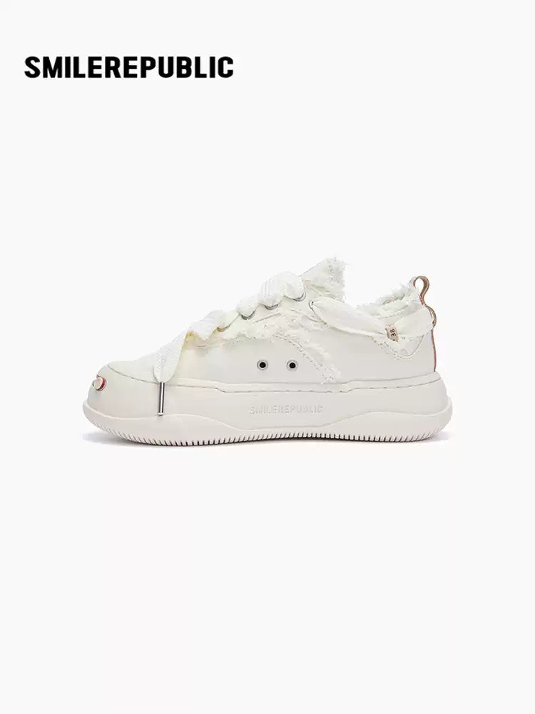 SMILEREPUBLIC | White low-top Chuck Smile Canvas Shoes