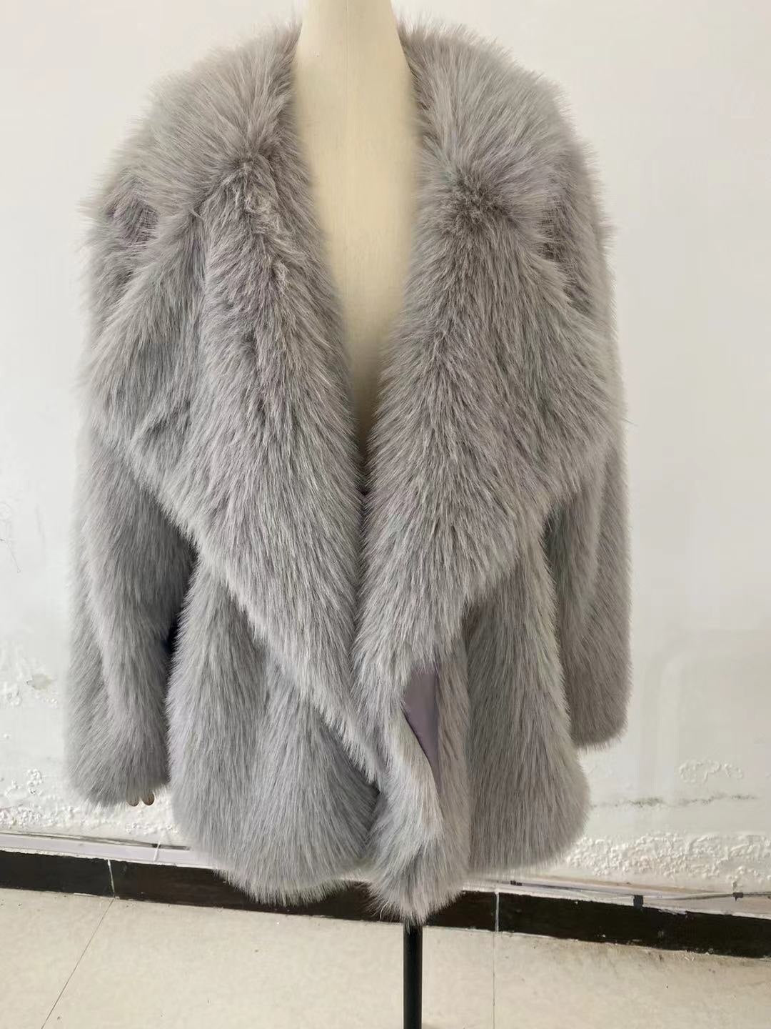 Featured image for 'Women's Faux Fur Coat Mid-Length Loose-Fit Winter Jacket with Lapel Collar'