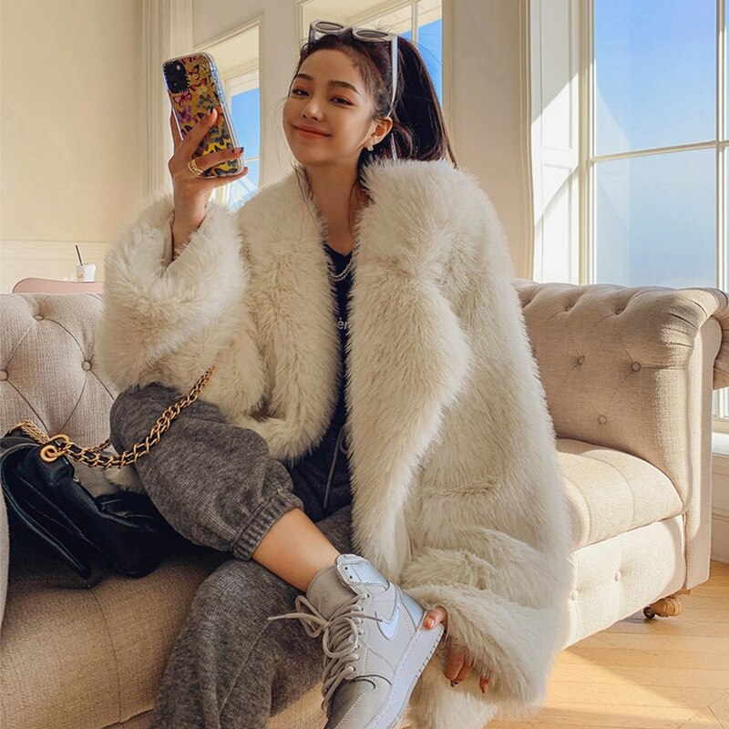 Featured image for 'Women's Faux Fur Coat Mid-Length Loose-Fit Winter Jacket with Lapel Collar'